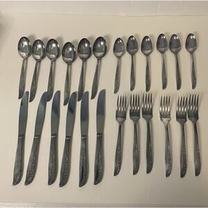 24 Pieces Oneida Rogers Brittany Rose Flatware Silverplated Silverware Set